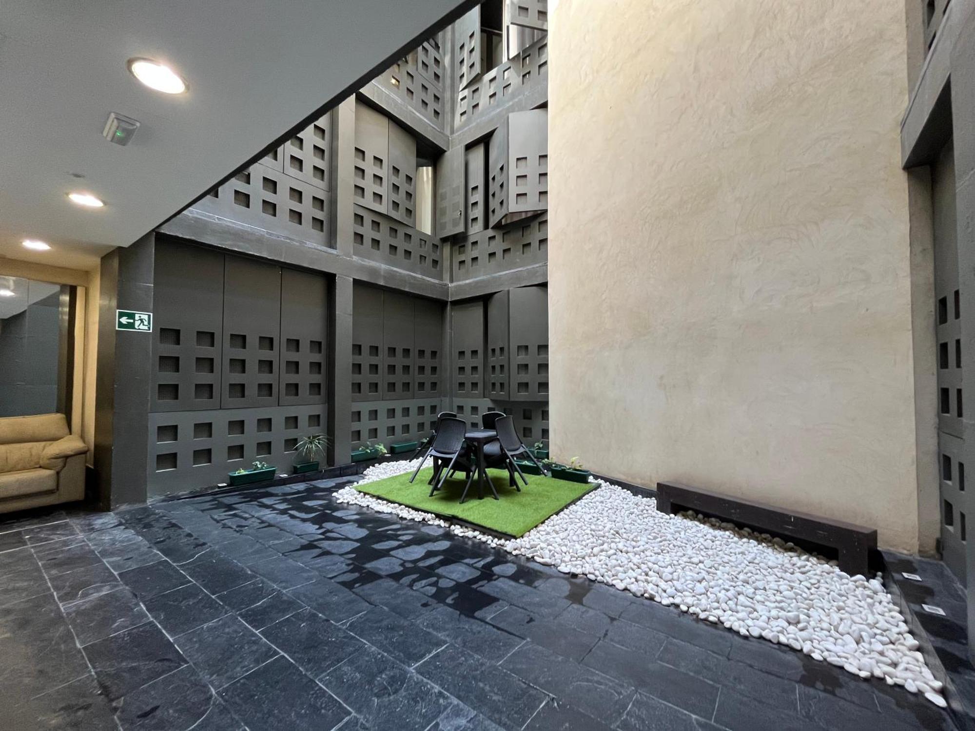 Center Sevilla Confort 6 Exterior foto